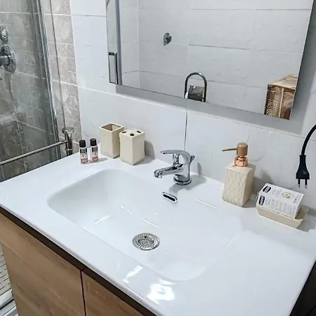 Casa Elena Apartman *